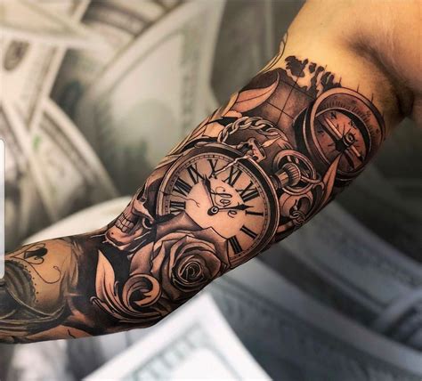 Tatuajes hombres en el bicep